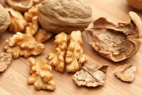 تصویر 4 از قیمت خرید مغز گردو فسنجانی + فروش ویژه